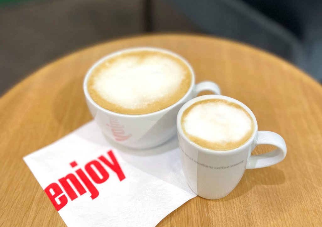 Franke Coffee Systems Cappuccino with foam, espresso with foam, espesso macchiato, perfect milk foam, basrista-like milk foam