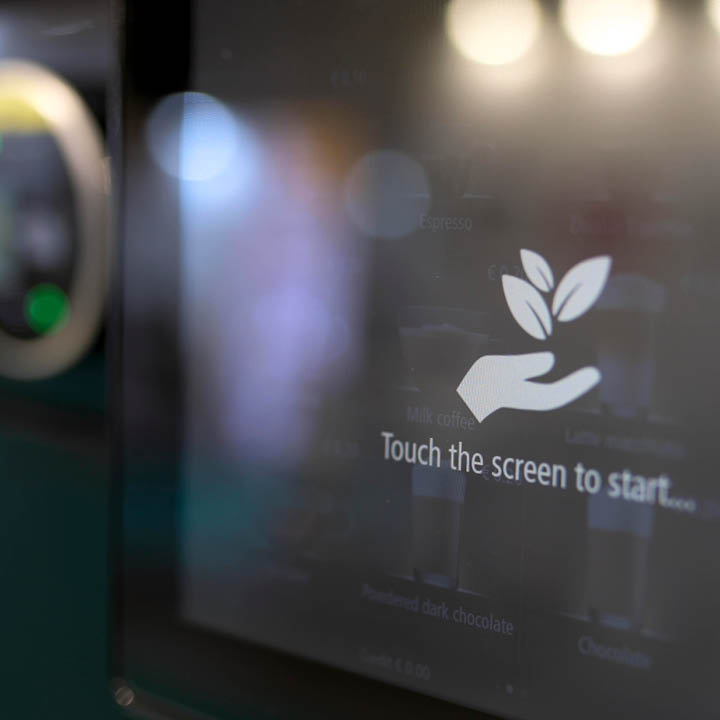 Franke Coffee Systems, coffee machine screen, screen saver, touch the screen to start message, energy efficiency