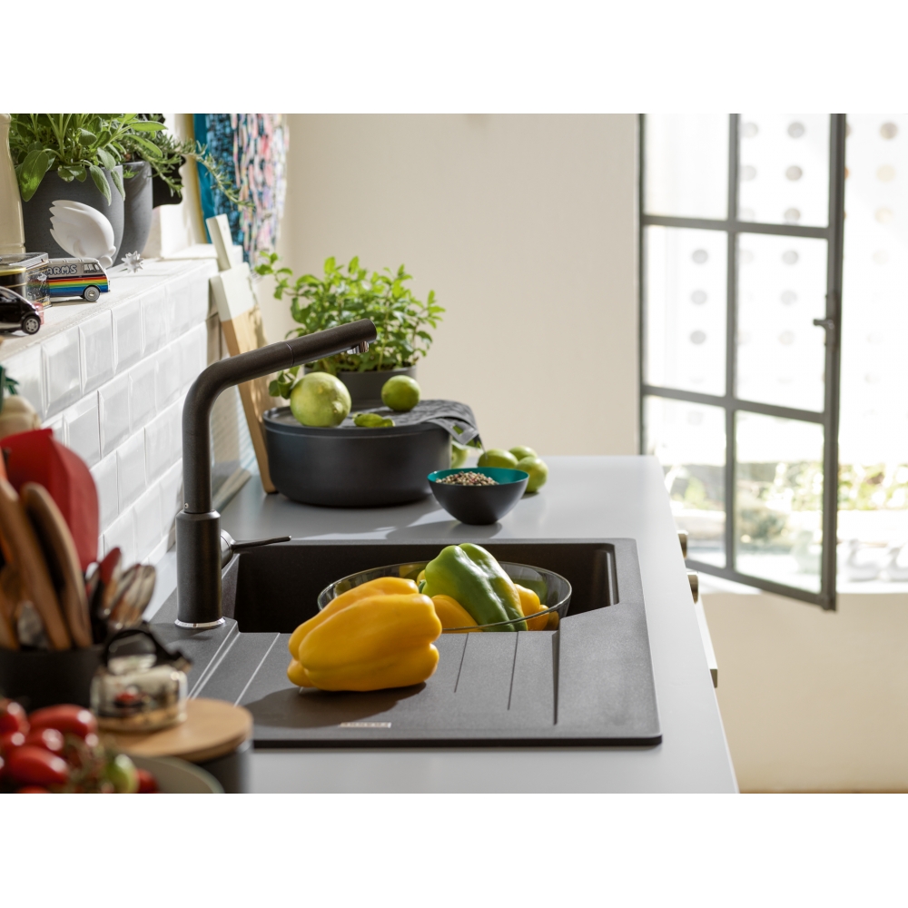 Tap Urban nozzle L-spout side HP ON