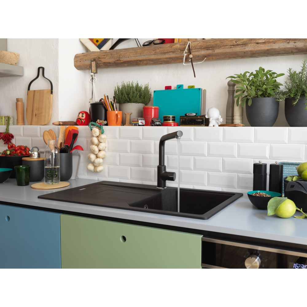 Tap Urban nozzle L-spout side HP ON