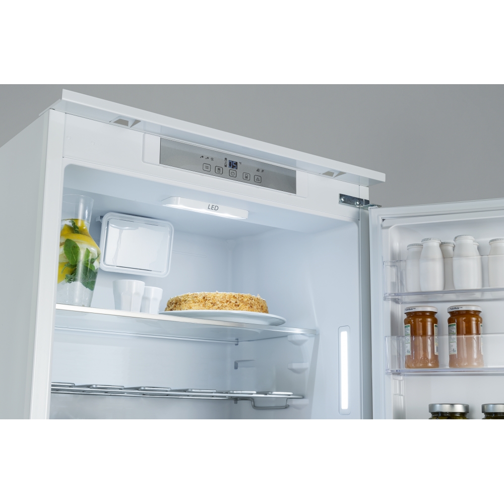 Combina Frig. built-in FCB 400 V NE N E